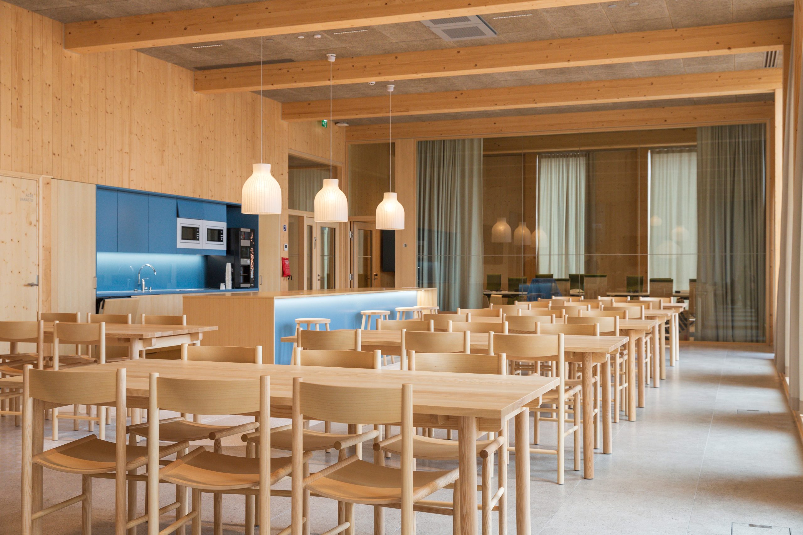 Café in the timber-framed AkvaCity office building